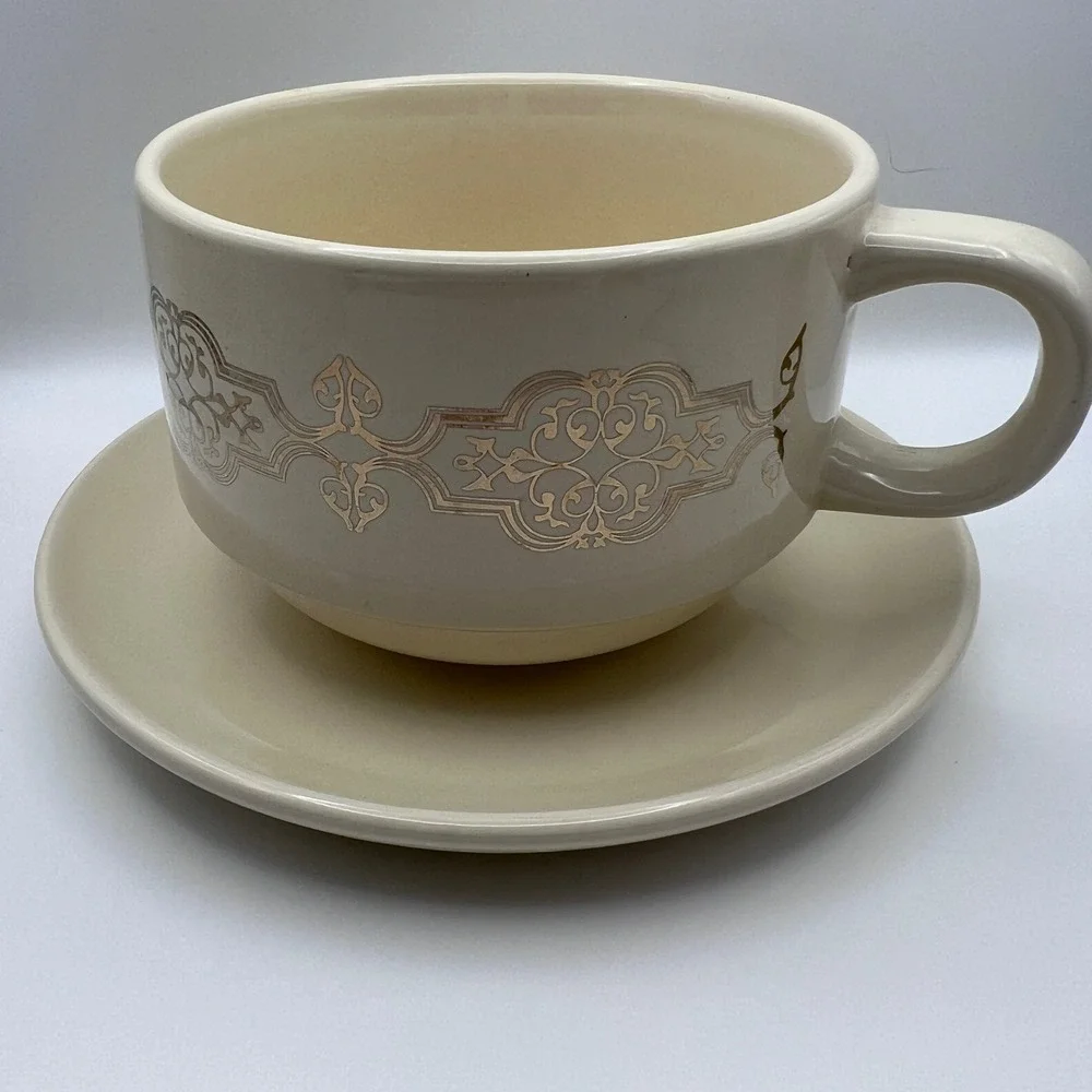 California Pantry Cream Gold Damask Oversized Cup and Saucer Set 2012 Ceramic
